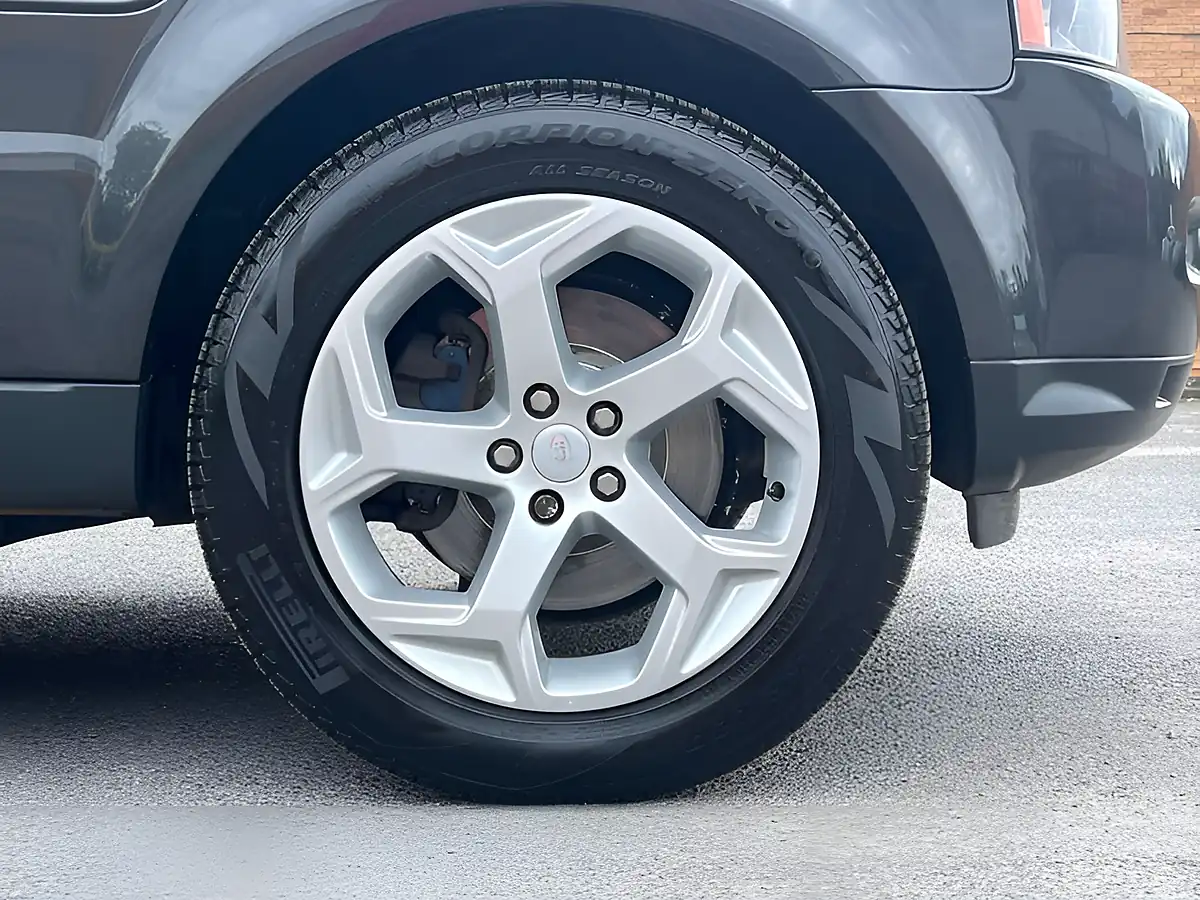 Used 2012 Land Rover Range Rover Sport Hse Luxury Causeway Grey - Interior and Exterior details 15