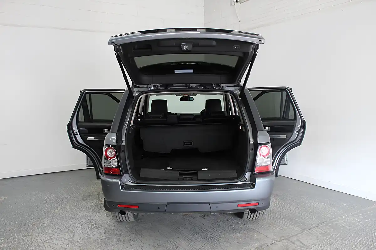 Used 2012 Land Rover Range Rover Sport Hse Luxury Grey - Interior and Exterior details 11