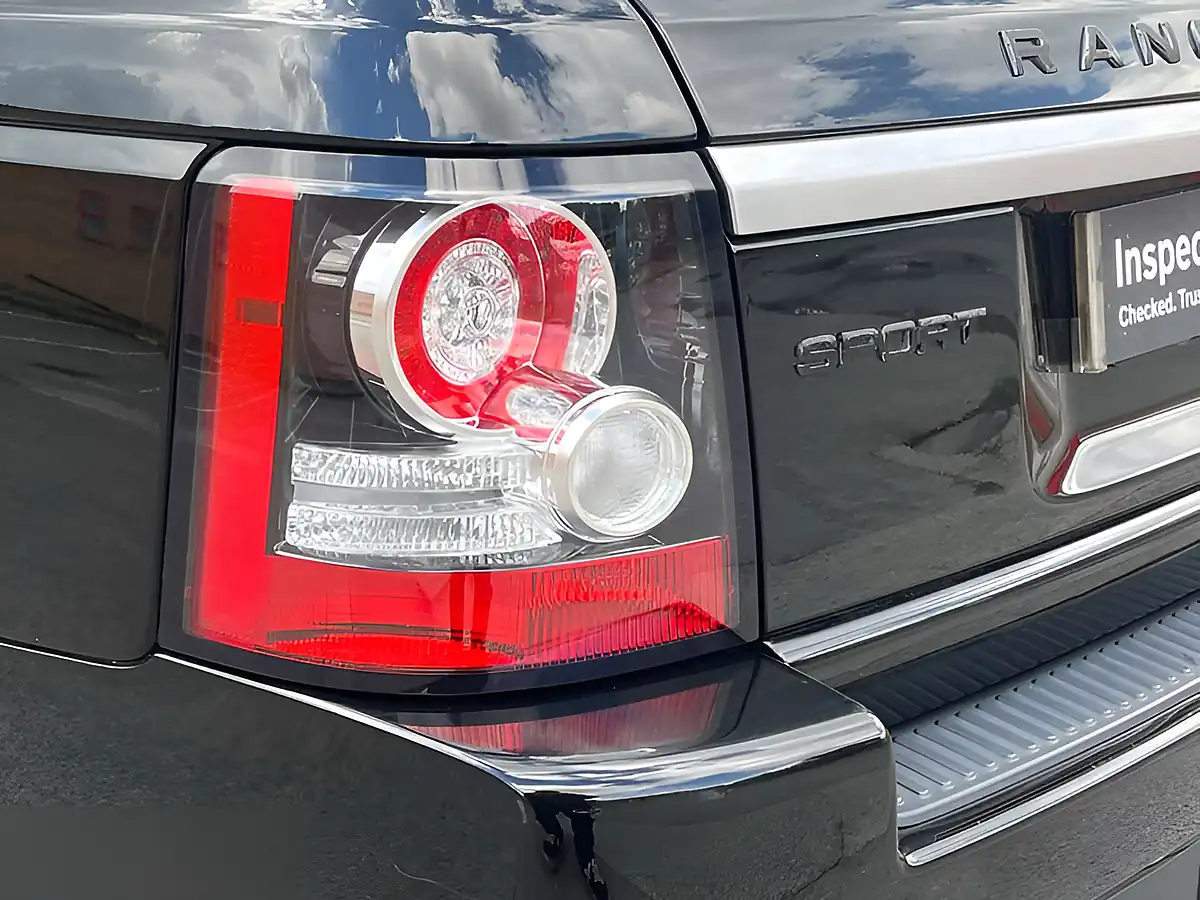 Used 2012 Land Rover Range Rover Sport Hse Santorini Black - Interior and Exterior details 17