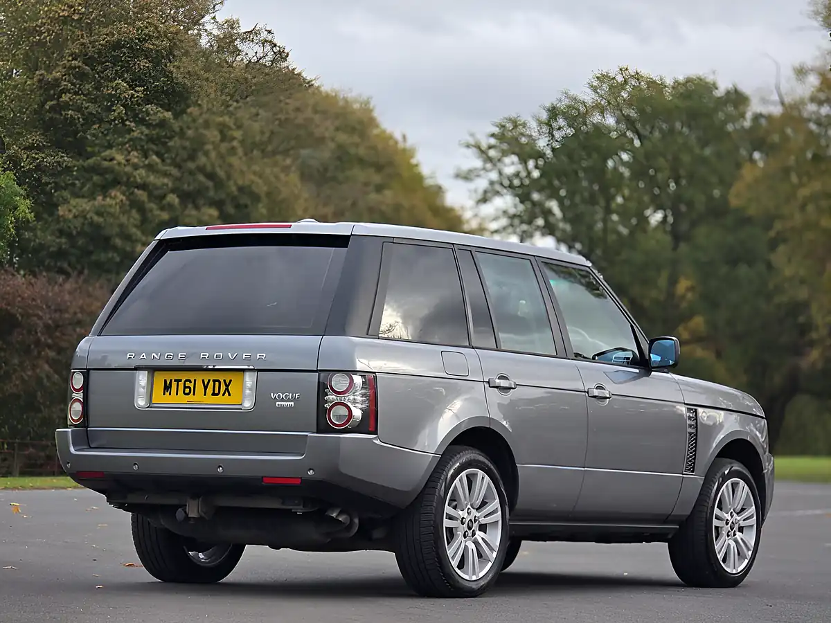 Used 2012 Land Rover Range Rover Vogue Orkney Grey - Interior and Exterior details 11