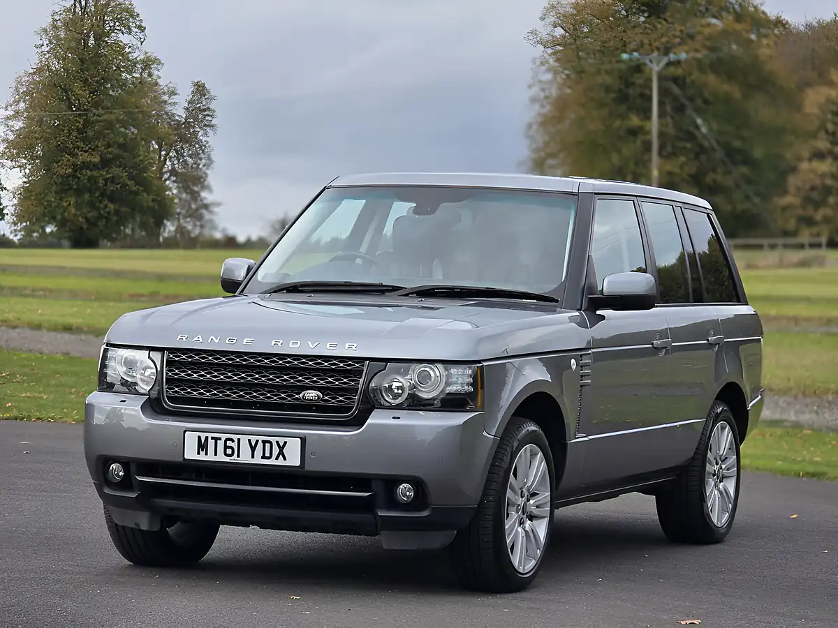 Used 2012 Land Rover Range Rover Vogue Orkney Grey - Interior and Exterior details 3