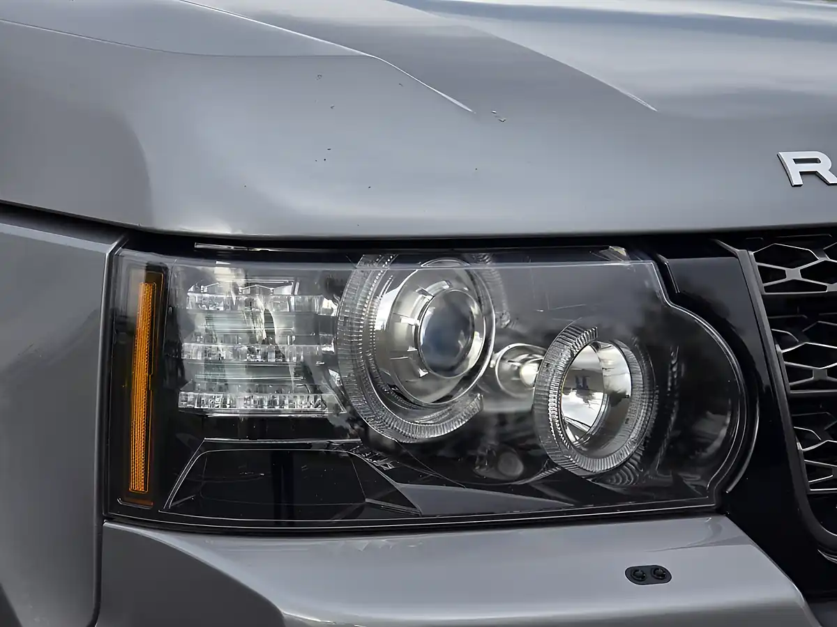 Used 2012 Land Rover Range Rover Vogue Orkney Grey - Interior and Exterior details 5