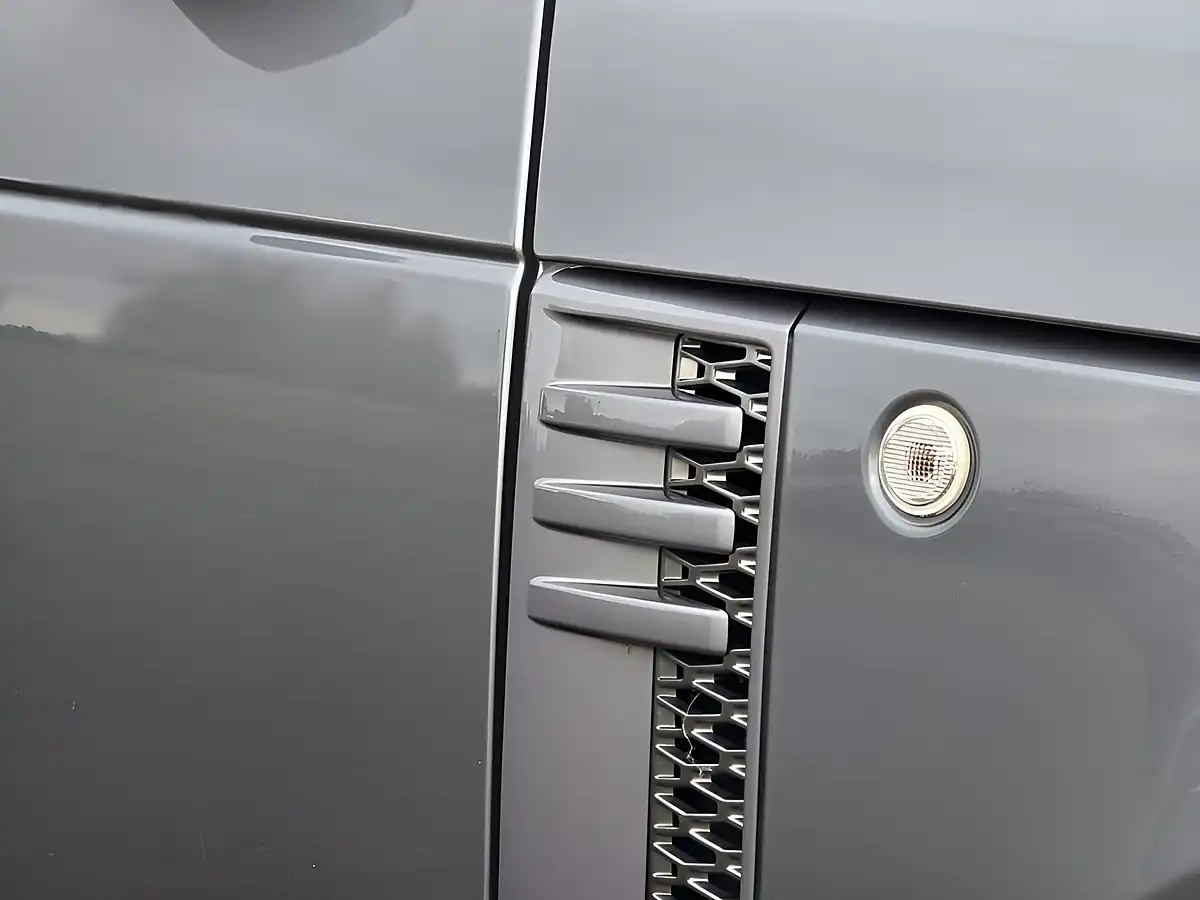 Used 2012 Land Rover Range Rover Vogue Orkney Grey - Interior and Exterior details 7