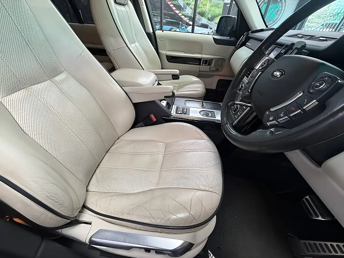 Used 2012 Land Rover Range Rover Westminster Grey - Interior and Exterior details 16