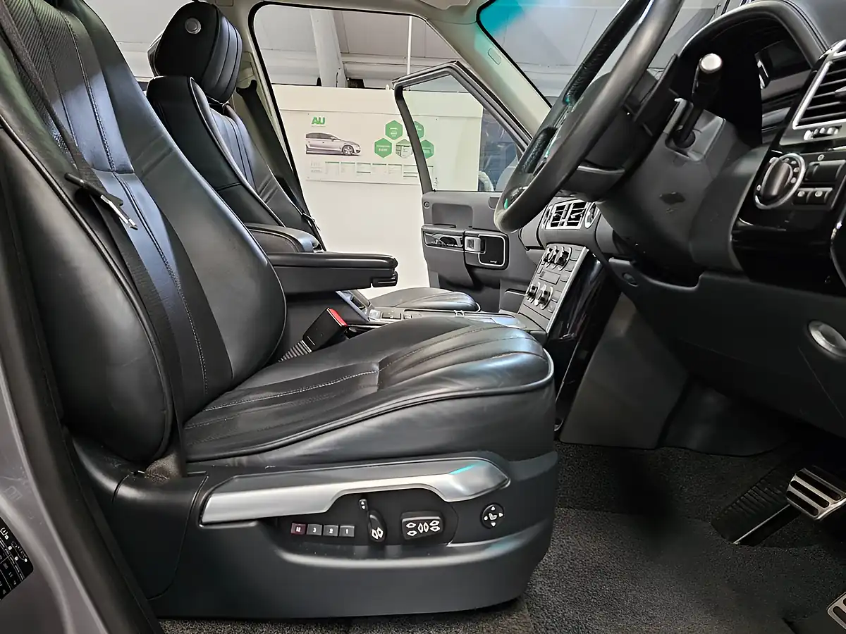 Used 2012 Land Rover Range Rover Westminster Grey - Interior and Exterior details 18