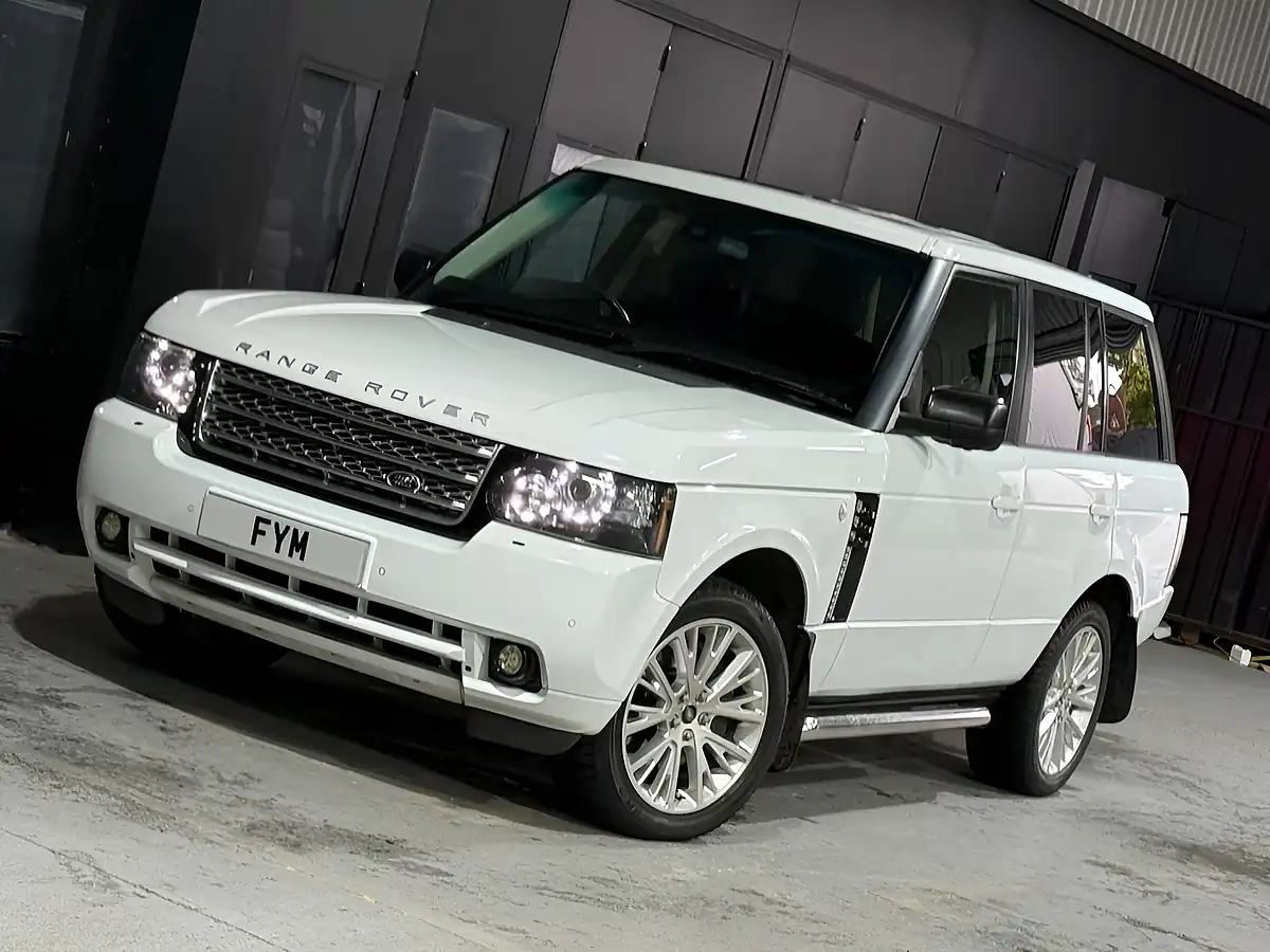 Used 2012 Land Rover Range Rover Westminster White - Interior and Exterior details 10