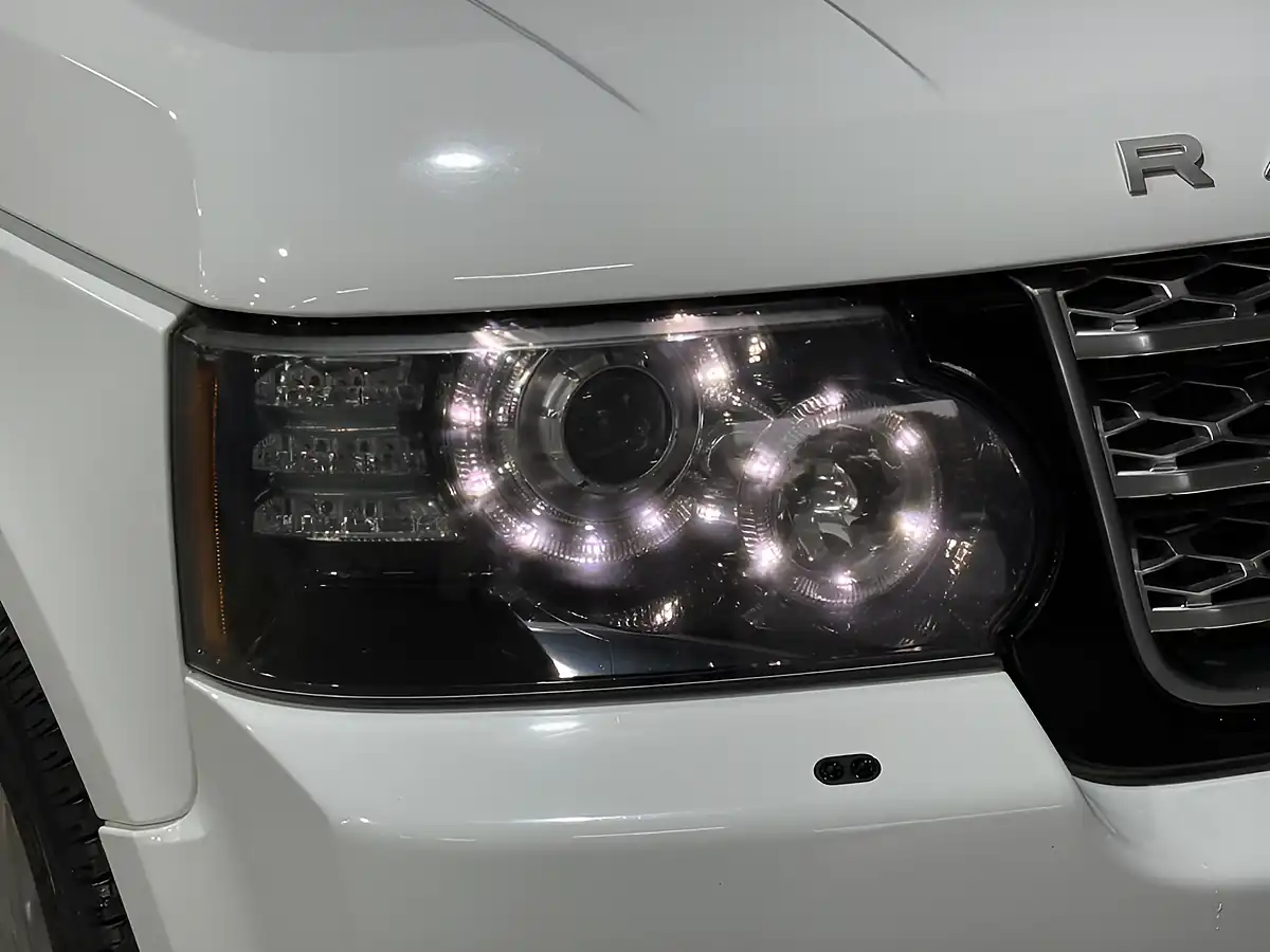 Used 2012 Land Rover Range Rover Westminster White - Interior and Exterior details 11