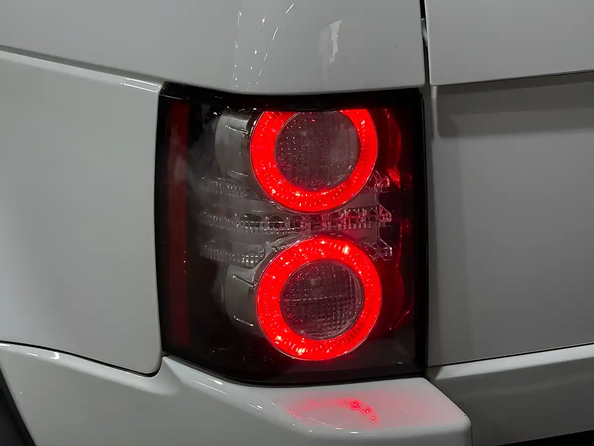 Used 2012 Land Rover Range Rover Westminster White - Interior and Exterior details 3