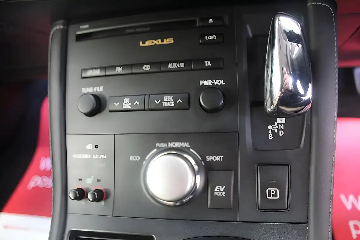 Used 2012 Lexus Ct Se-L Red - Interior and Exterior details 15