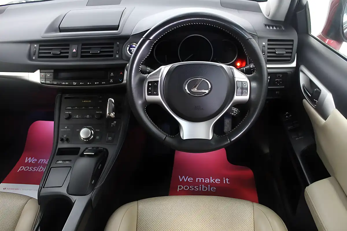 Used 2012 Lexus Ct Se-L Red - Interior and Exterior details 16