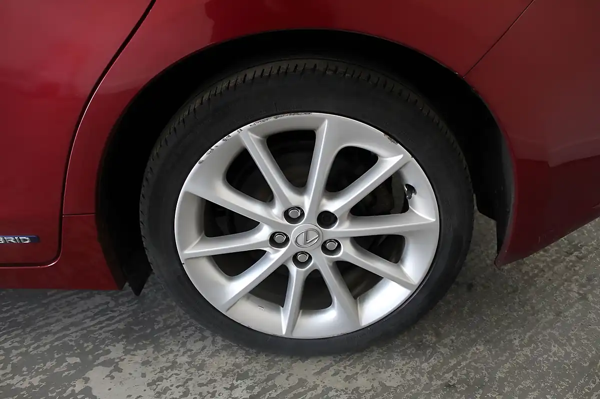 Used 2012 Lexus Ct Se-L Red - Interior and Exterior details 19