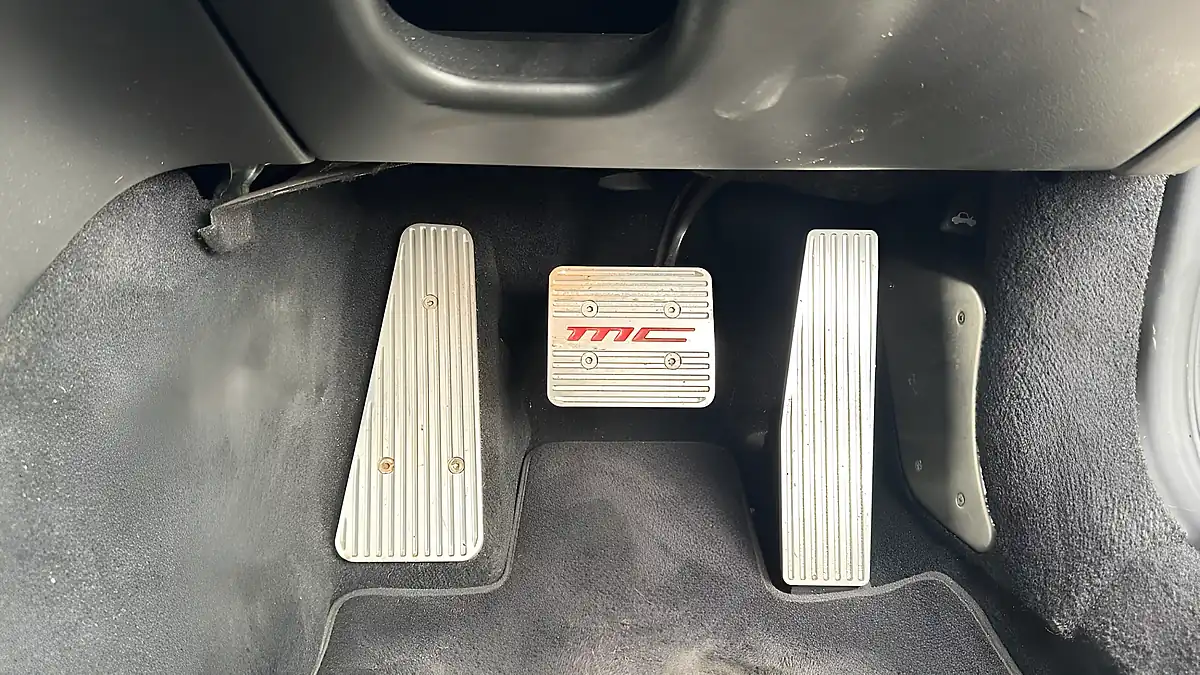 Used 2012 Maserati Grancabrio Mc Sport White - Interior and Exterior details 19
