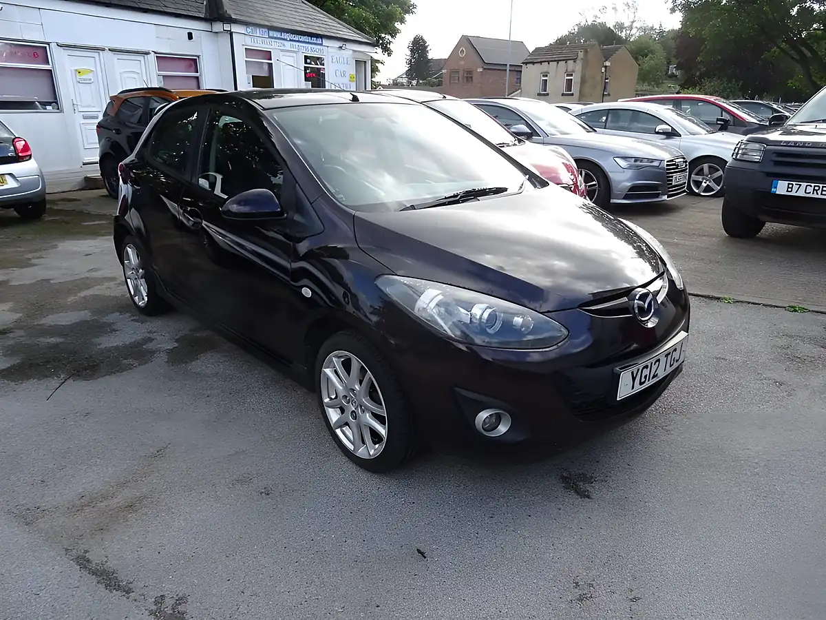 Used 2012 Mazda 2 Sport Red - Interior and Exterior details 12