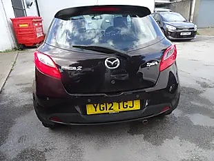 Used 2012 Mazda 2 Sport Red - Interior and Exterior details 6