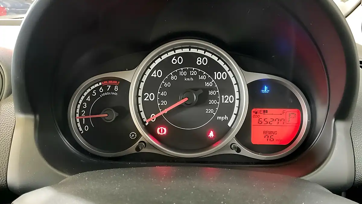 Used 2012 Mazda 2 TS2 Blue - Interior and Exterior details 10