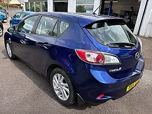 Used 2012 Mazda 3 TS2 Blue - Interior and Exterior details 6