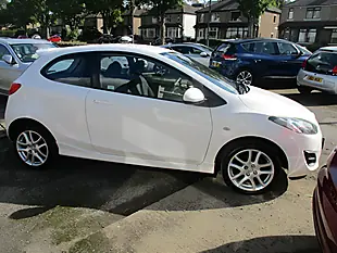 Used 2012 Mazda Mazda2 Tamura White - Interior and Exterior details 2