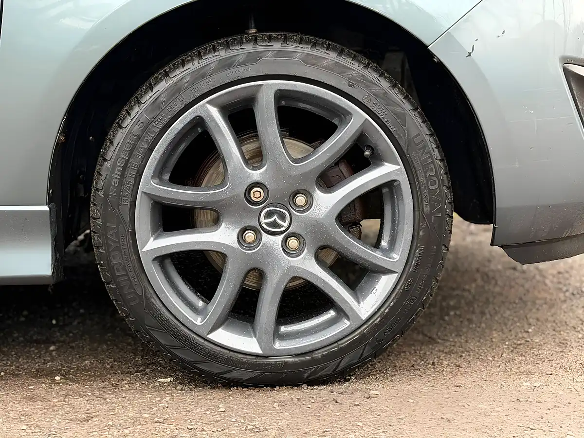 Used 2012 Mazda Mazda2 Venture Grey - Interior and Exterior details 9