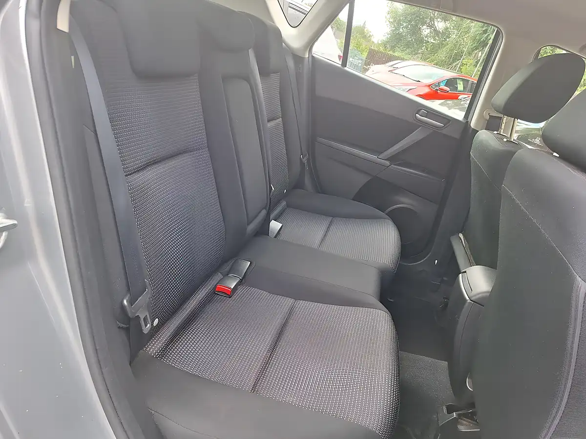 Used 2012 Mazda Mazda3 Tamura Silver - Interior and Exterior details 13