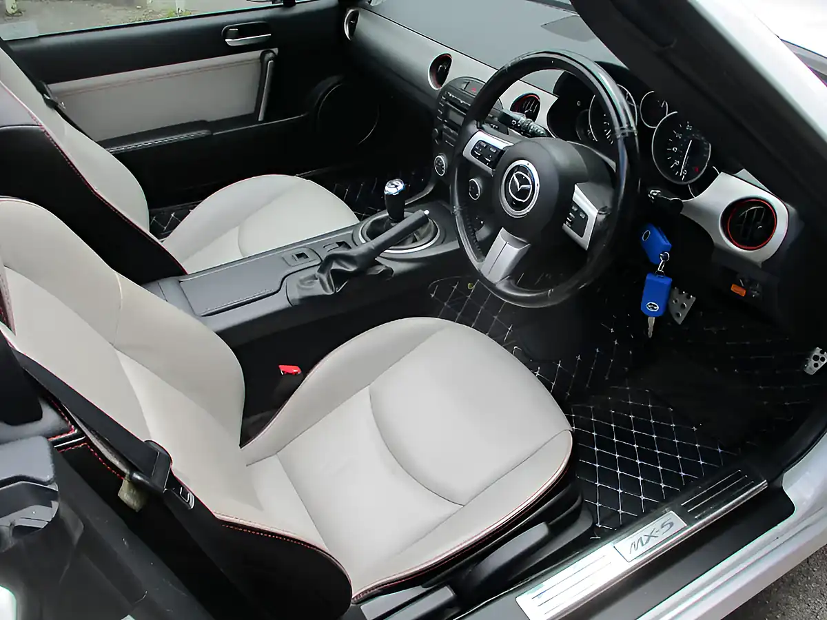 Used 2012 Mazda MX-5 Kuro Roadster White - Interior and Exterior details 14