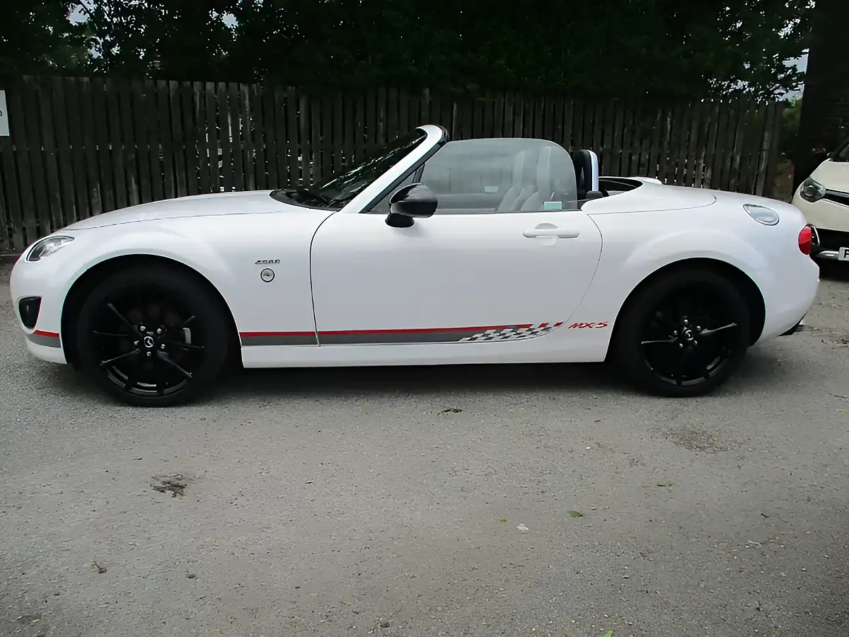 Used 2012 Mazda MX-5 Kuro Roadster White - Interior and Exterior details 17