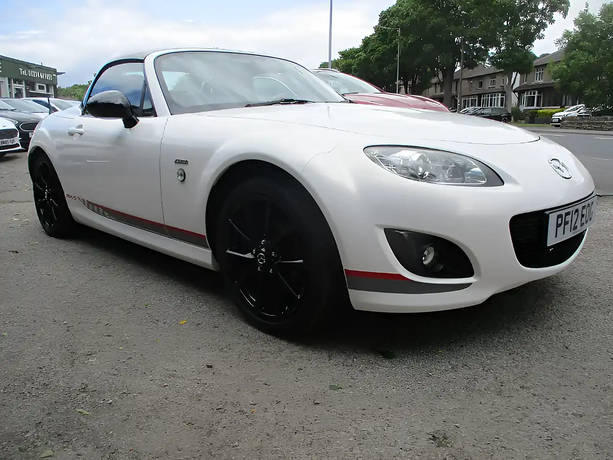 Used 2012 Mazda MX-5 Kuro Roadster White - Interior and Exterior details 3