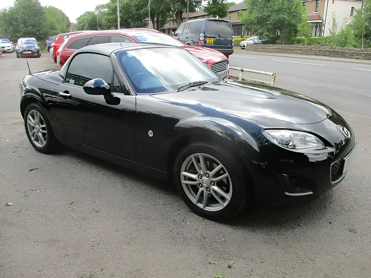 Used 2012 Mazda MX-5 Se Roadster Black - Interior and Exterior details 3