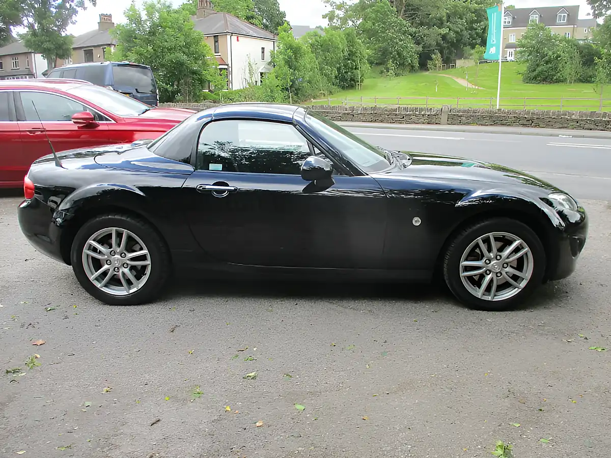 Used 2012 Mazda MX-5 Se Roadster Black - Interior and Exterior details 4