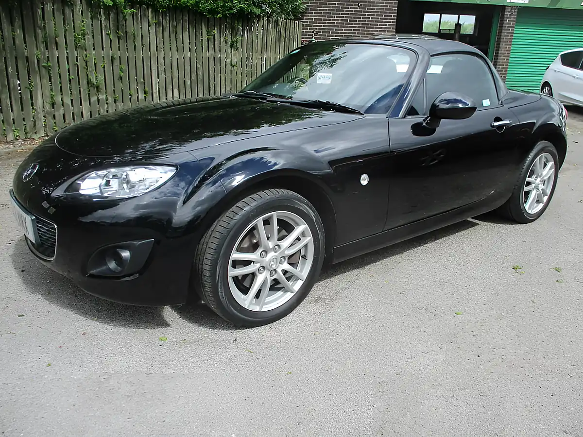 Used 2012 Mazda MX-5 Se Roadster Black - Interior and Exterior details 8