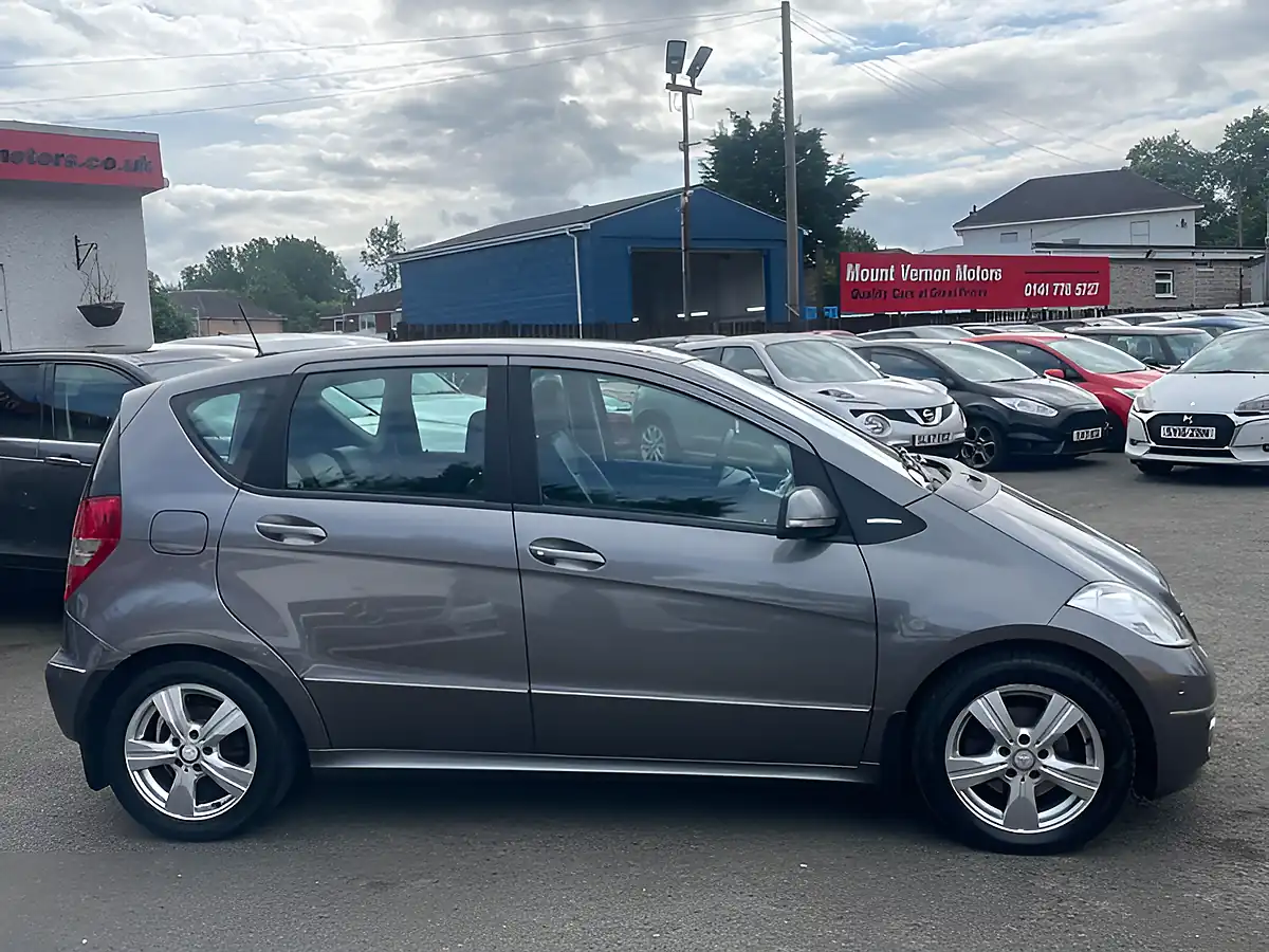 Used 2012 Mercedes-Benz a Class Avantgarde Se Grey - Interior and Exterior details 9