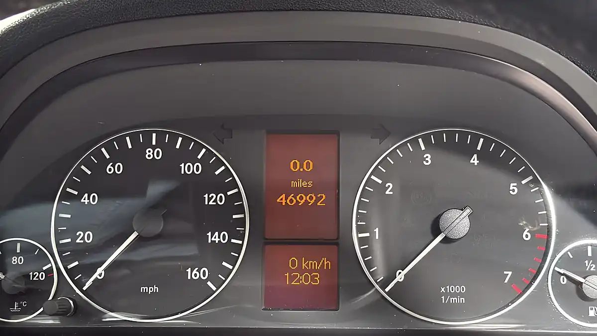 Used 2012 Mercedes-Benz a-Class Avantgarde Se Mountain Grey Metallic - Interior and Exterior details 9