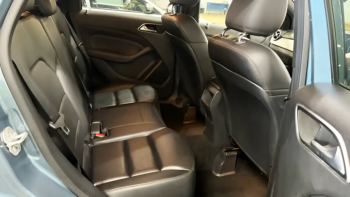 Used 2012 Mercedes-Benz B-Class Sport Blue - Interior and Exterior details 10