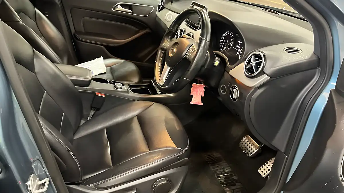 Used 2012 Mercedes-Benz B-Class Sport Blue - Interior and Exterior details 9