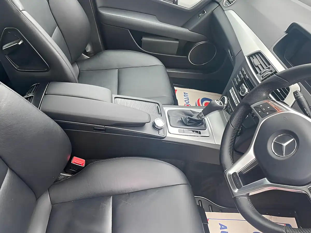 Used 2012 Mercedes-Benz C Class Sport White - Interior and Exterior details 13