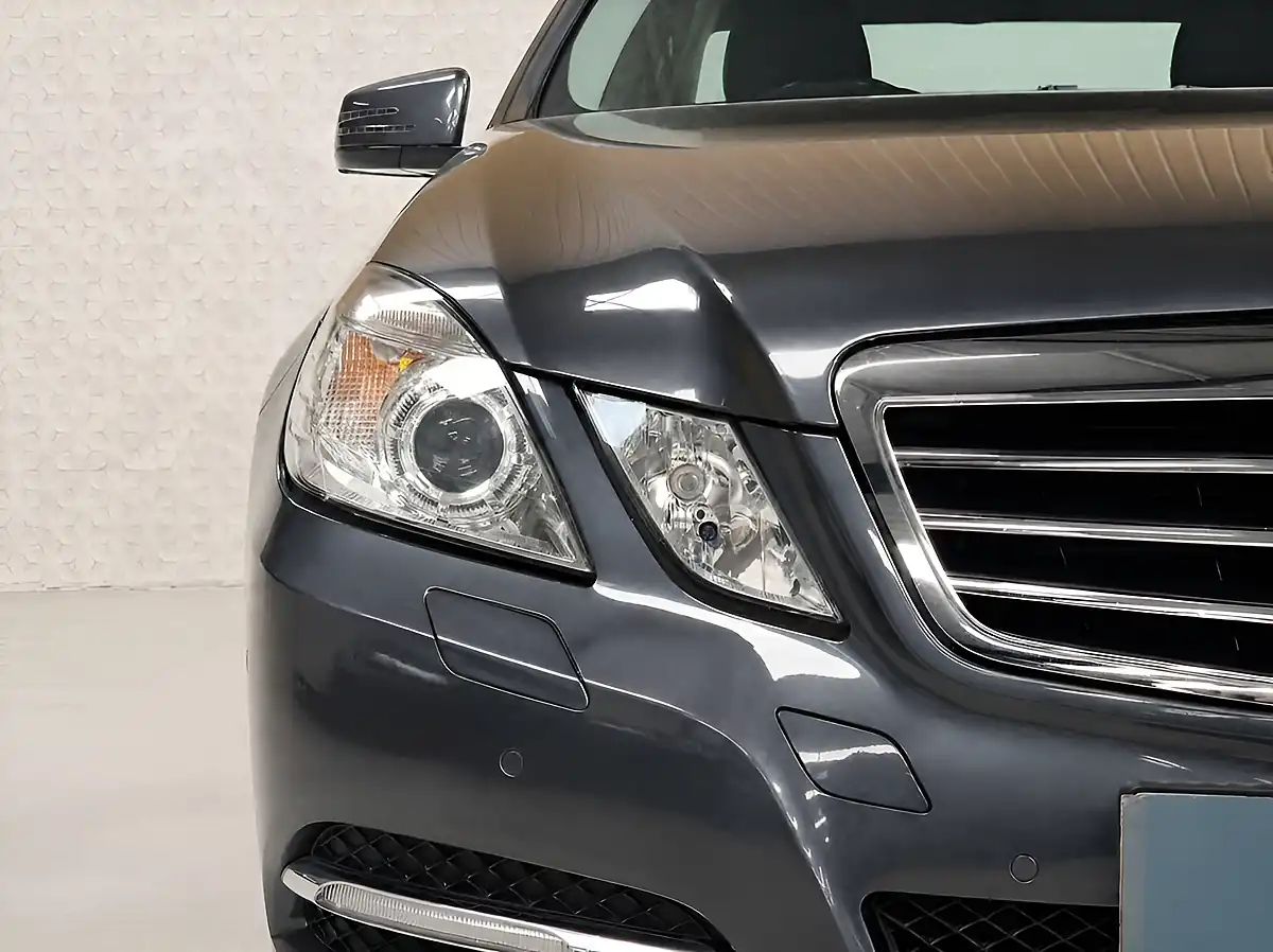 Used 2012 Mercedes-Benz E-Class Executive Se Tenorite Grey - Interior and Exterior details 6