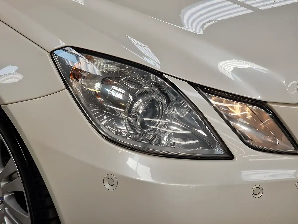 Used 2012 Mercedes-Benz E-Class Se Designo Diamond White - Interior and Exterior details 17