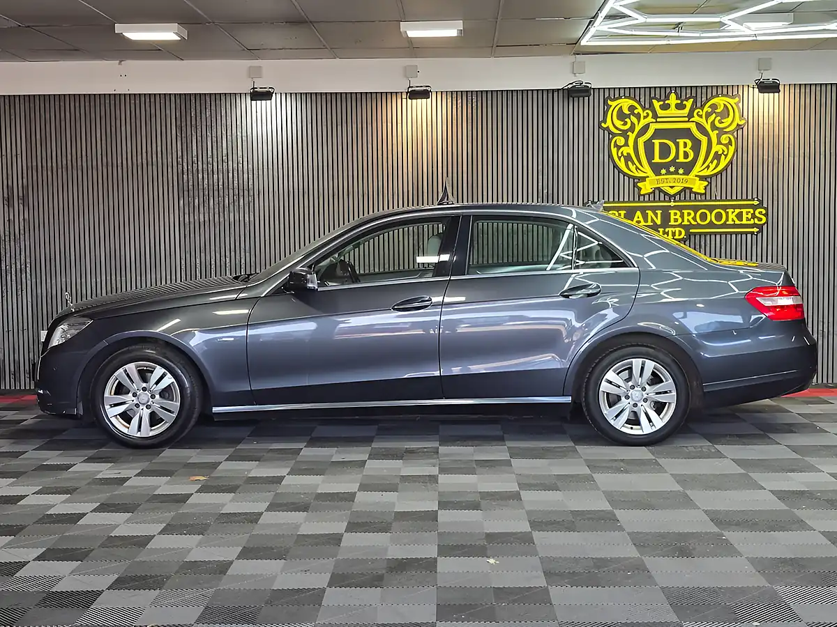 Used 2012 Mercedes-Benz E Class Se Grey - Interior and Exterior details 11