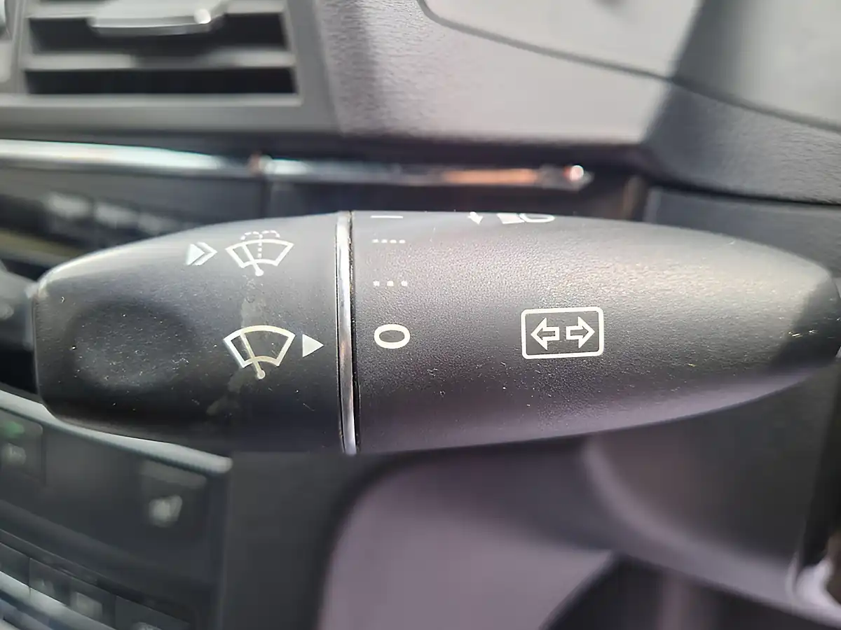 Used 2012 Mercedes-Benz E Class Sport Cabriolet Silver - Interior and Exterior details 18