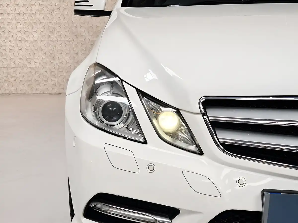 Used 2012 Mercedes-Benz E Class Sport Polar White - Interior and Exterior details 6