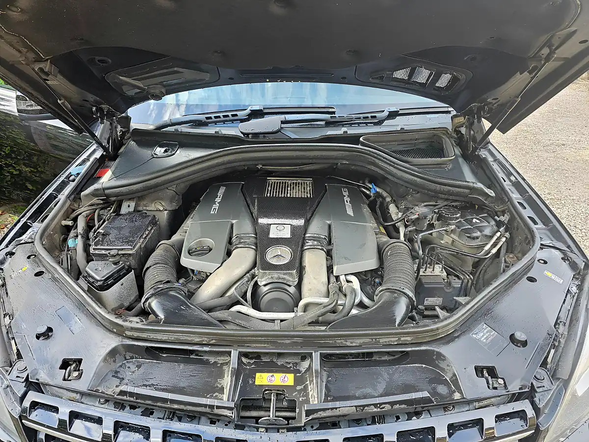 Used 2012 Mercedes-Benz M Class Ml 63 Obsidian Black Metallic - Interior and Exterior details 13