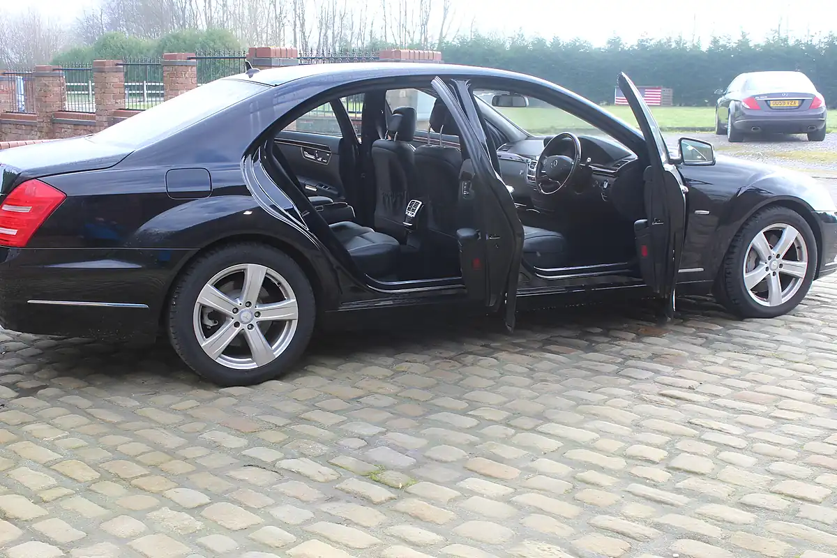 Used 2012 Mercedes-Benz S Class S500L Blueefficiency Black - Interior and Exterior details 17