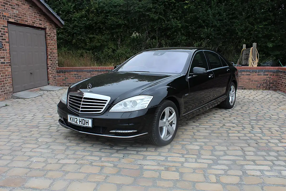 Used 2012 Mercedes-Benz S Class S500L Blueefficiency Black - Interior and Exterior details 2