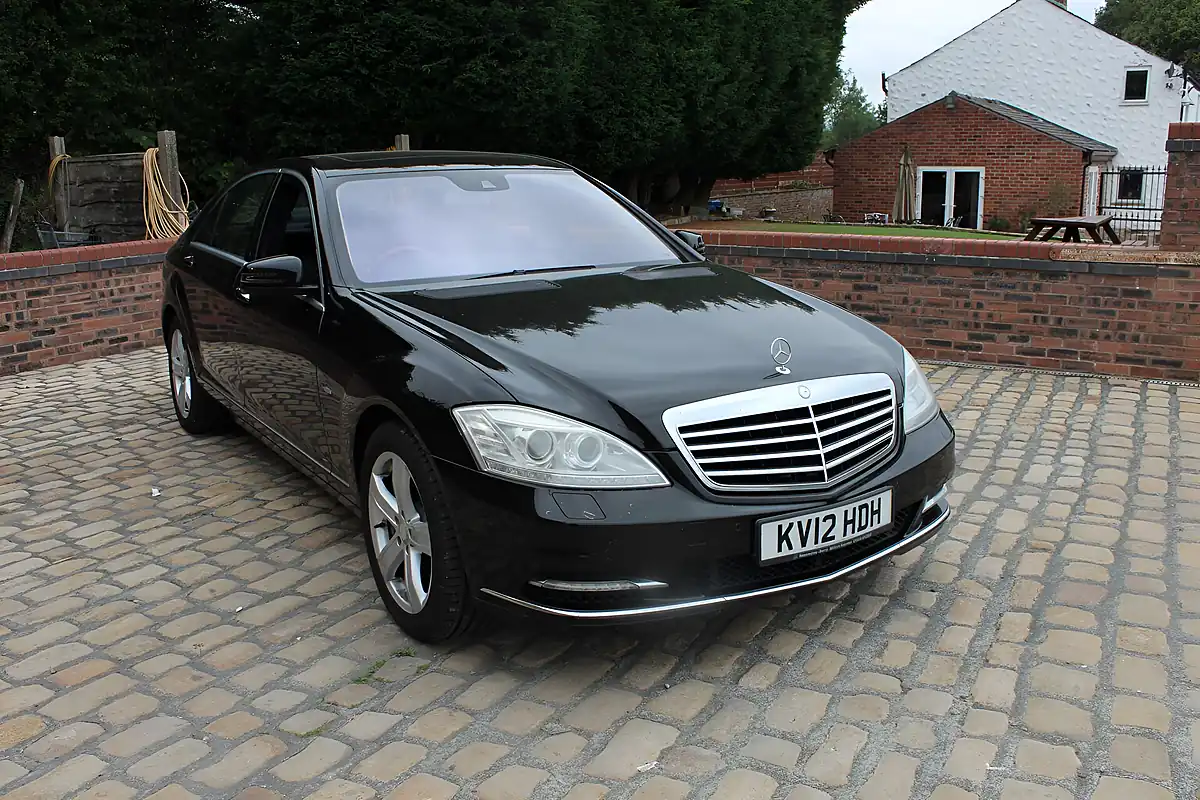 Used 2012 Mercedes-Benz S Class S500L Blueefficiency Black - Interior and Exterior details 7