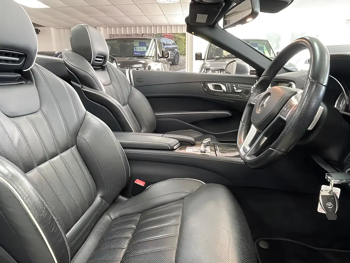 Used 2012 Mercedes-Benz Sl AMG Sports Package Palladium Silver - Interior and Exterior details 15