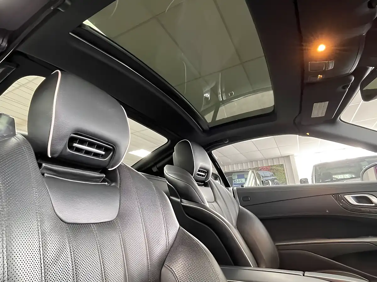 Used 2012 Mercedes-Benz Sl AMG Sports Package Palladium Silver - Interior and Exterior details 20