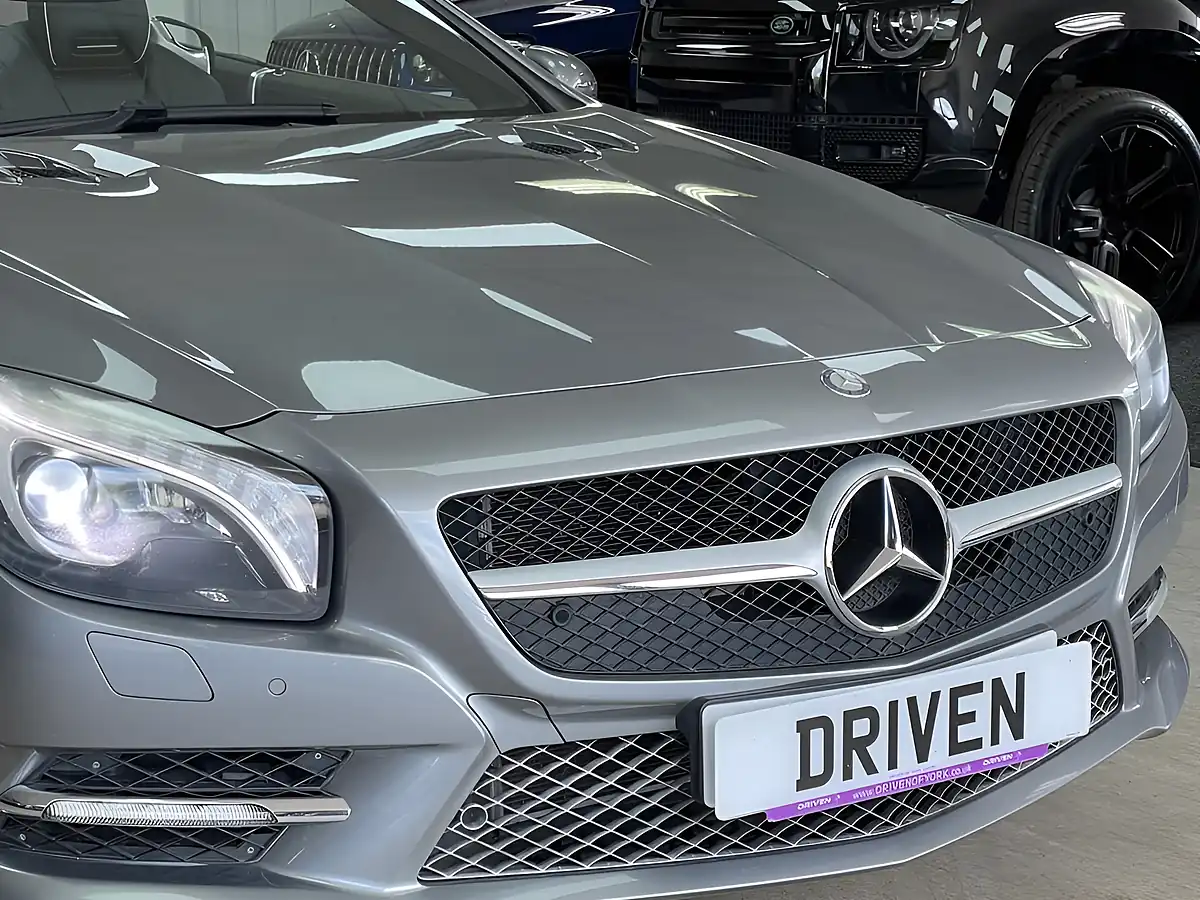 Used 2012 Mercedes-Benz Sl AMG Sports Package Palladium Silver - Interior and Exterior details 4