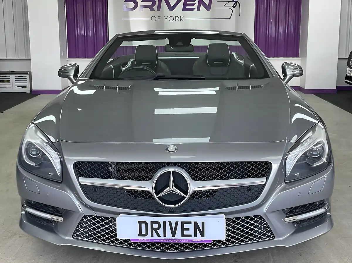 Used 2012 Mercedes-Benz Sl AMG Sports Package Palladium Silver - Interior and Exterior details 8