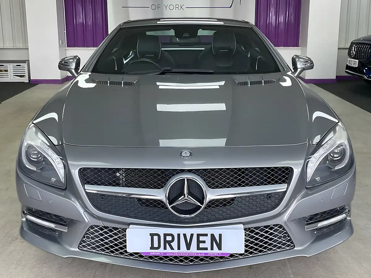 Used 2012 Mercedes-Benz Sl AMG Sports Package Palladium Silver - Interior and Exterior details 9