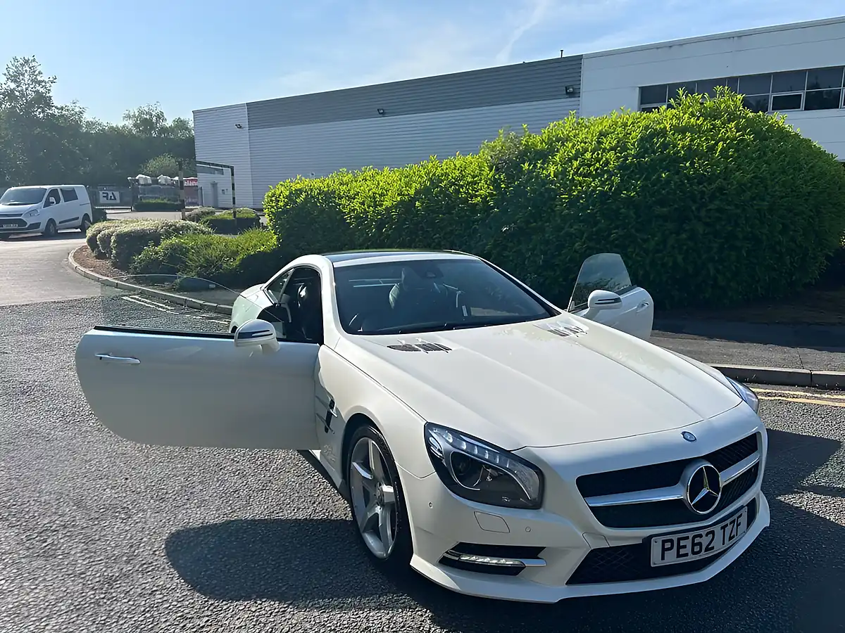 Used 2012 Mercedes-Benz Sl Class Diamond White Pearl - Interior and Exterior details 13