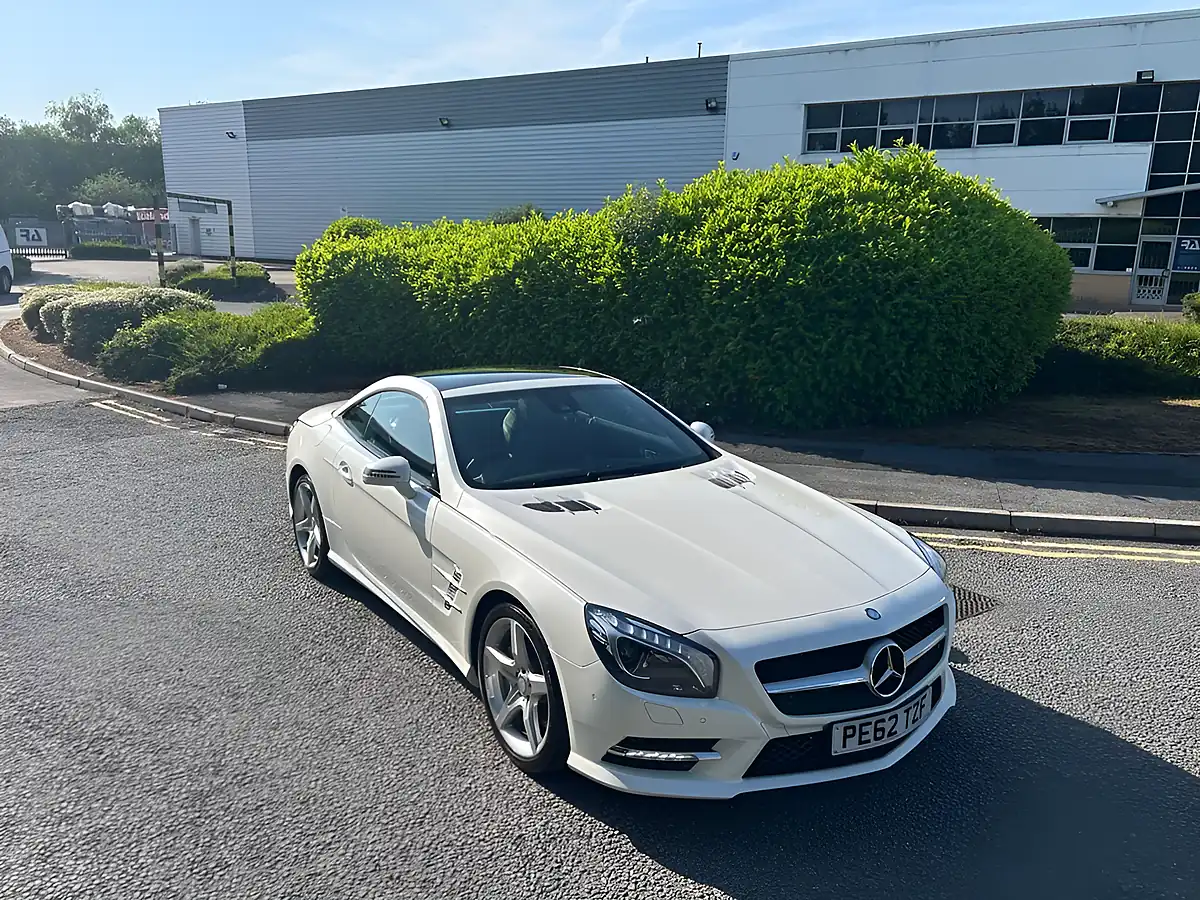 Used 2012 Mercedes-Benz Sl Class Diamond White Pearl - Interior and Exterior details 15